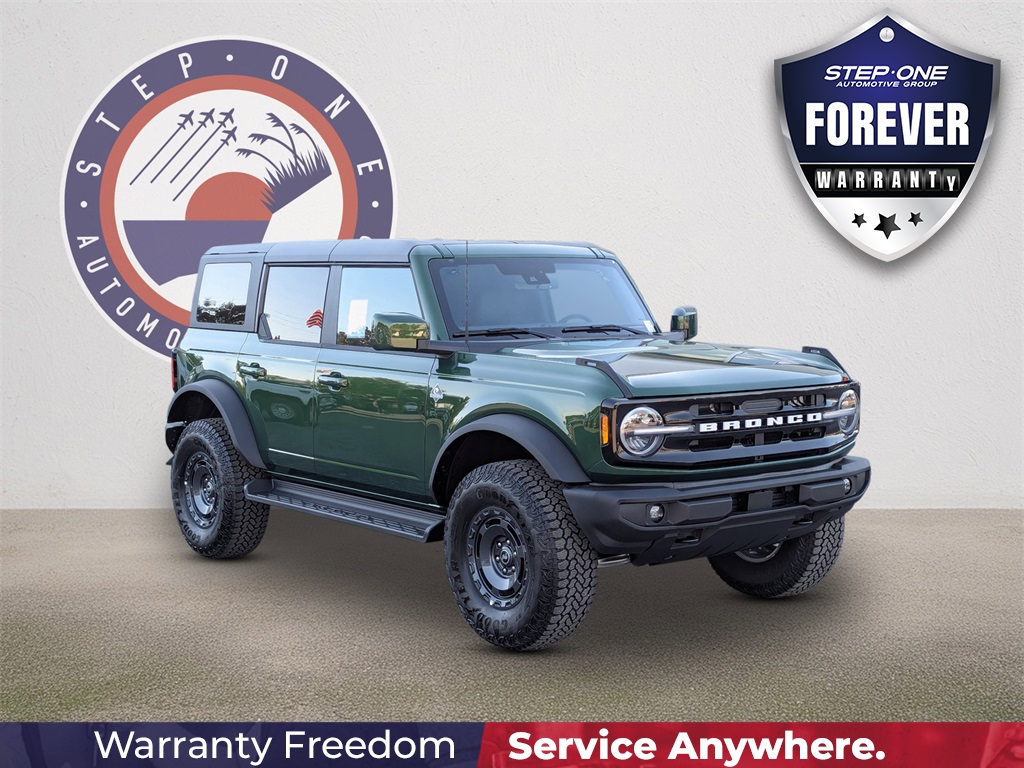 2025 Ford Bronco 4-Door Outer Banks's photo