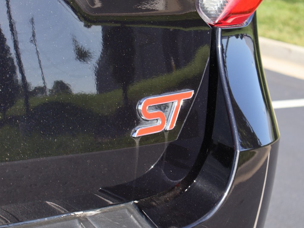 2021 Ford Explorer ST photo 8