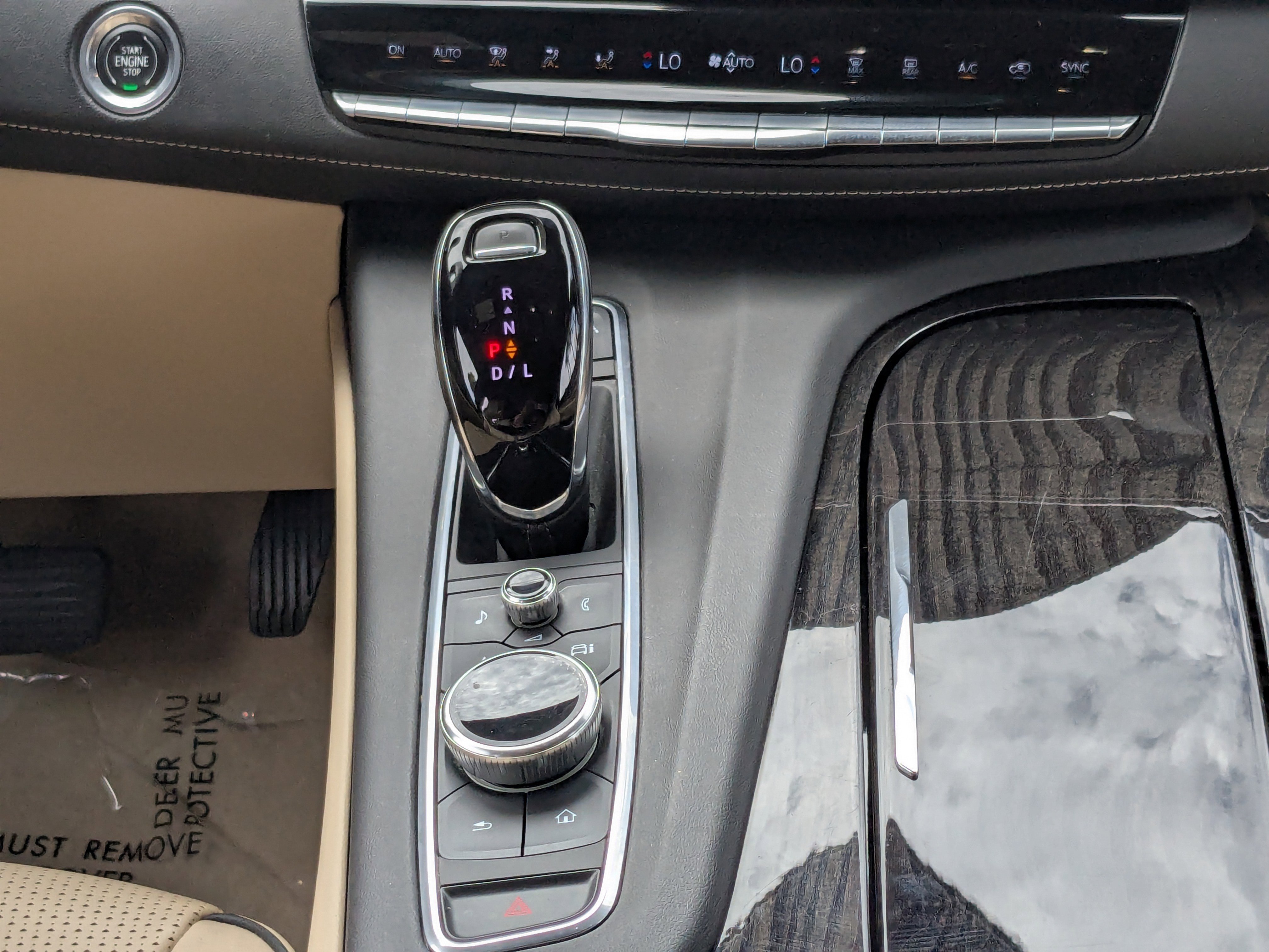 2023 Cadillac Escalade ESV Premium Luxury photo 11