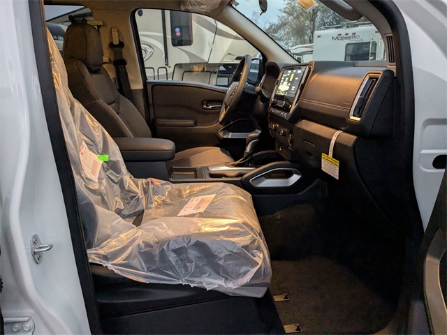 2025 Nissan Frontier SV photo 21