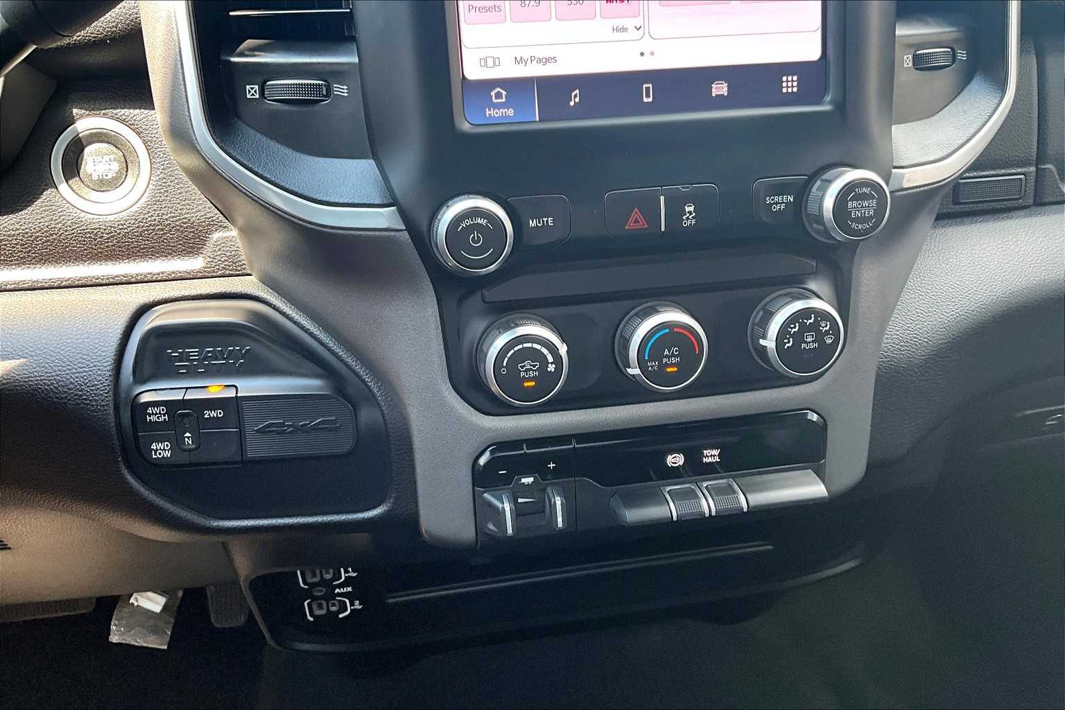 2023 Ram 2500 Big Horn photo 30
