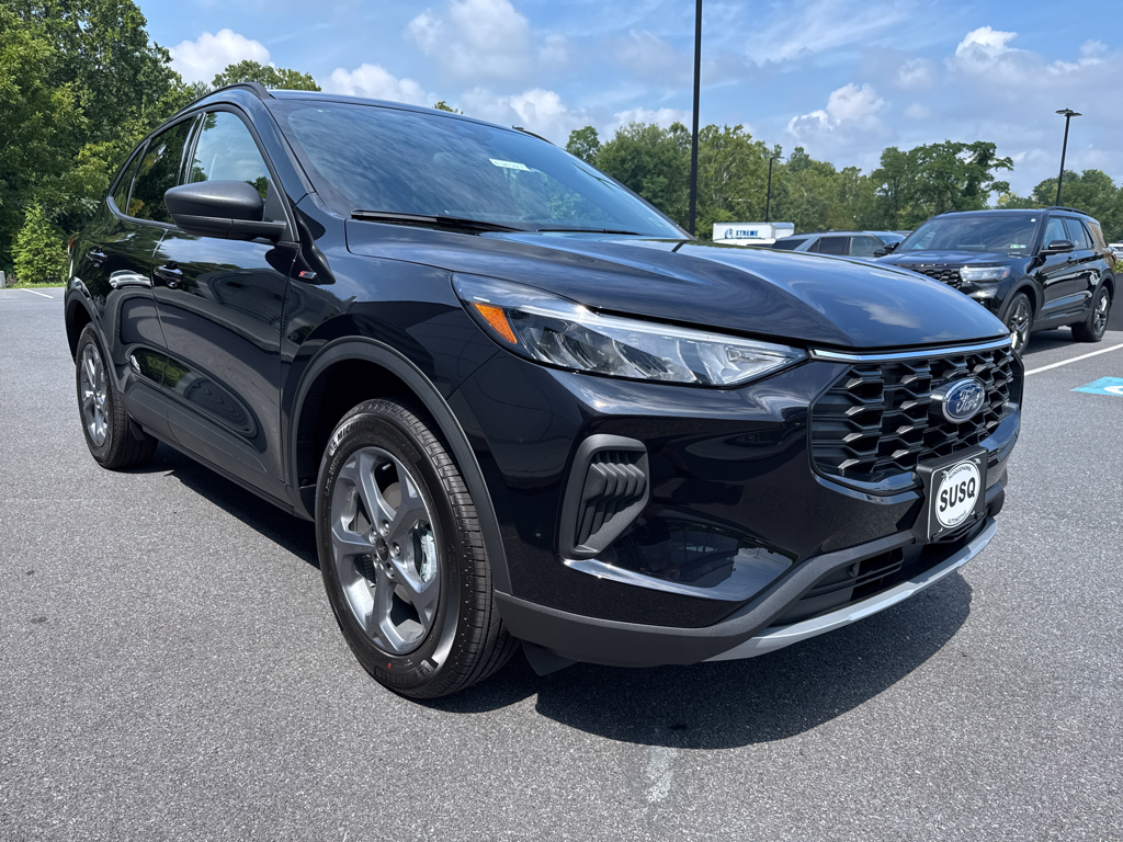 2025 Ford Escape ST-Line photo 10