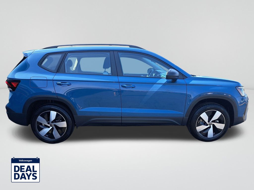 2025 Volkswagen Taos S photo 4