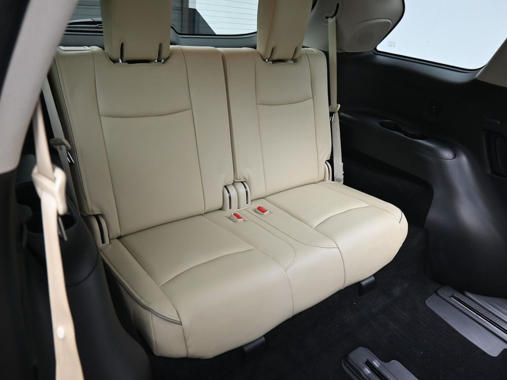 2019 Infiniti QX60 Luxe photo 31