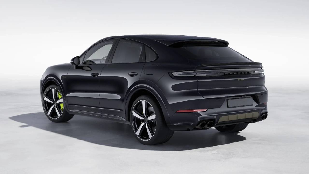 2026 Porsche Cayenne Turbo E-Hybrid photo 2