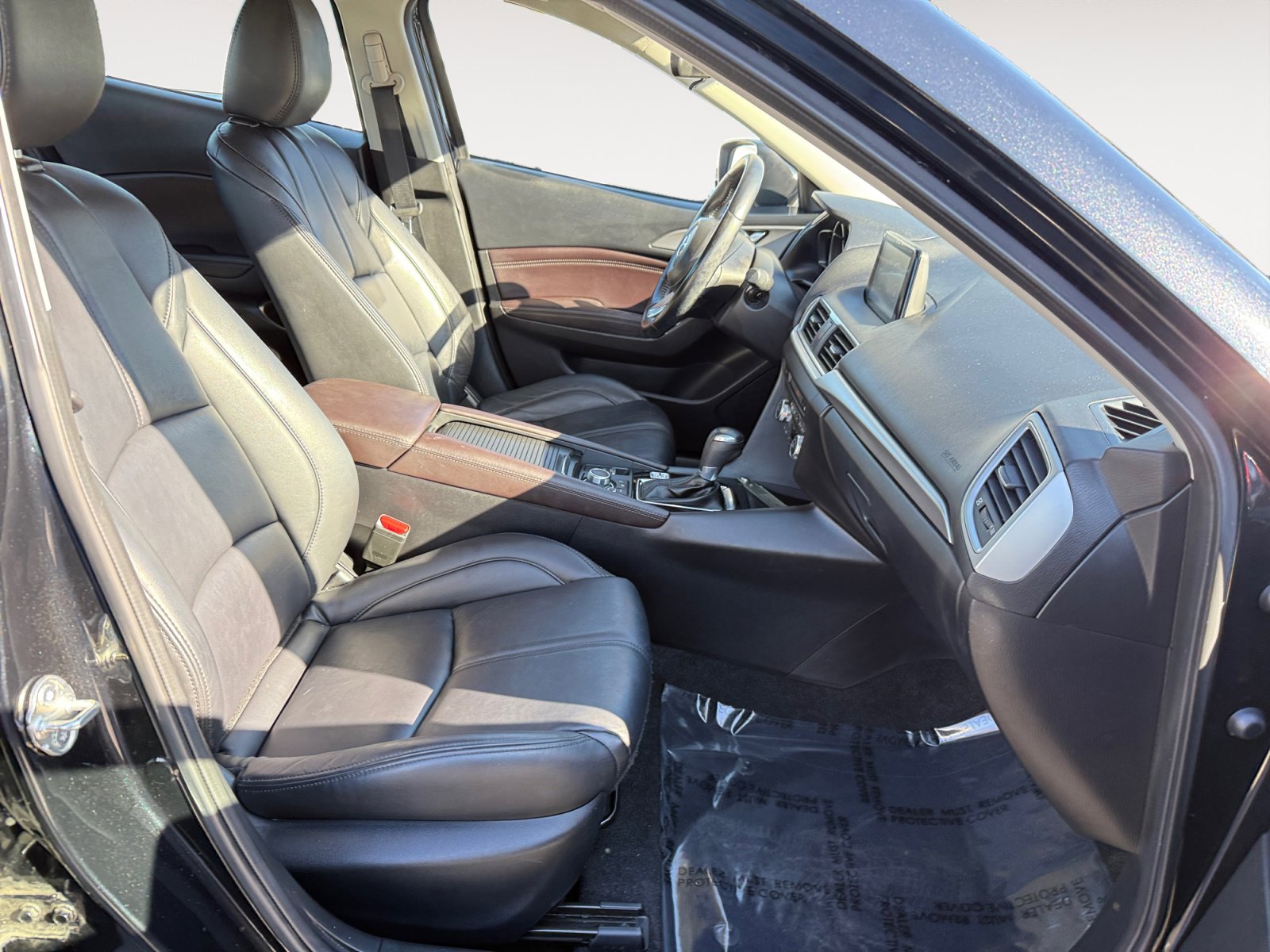 2018 Mazda Mazda3 Touring photo 19