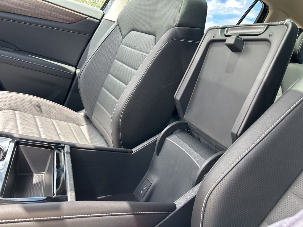 2026 Volkswagen Atlas SEL photo 32
