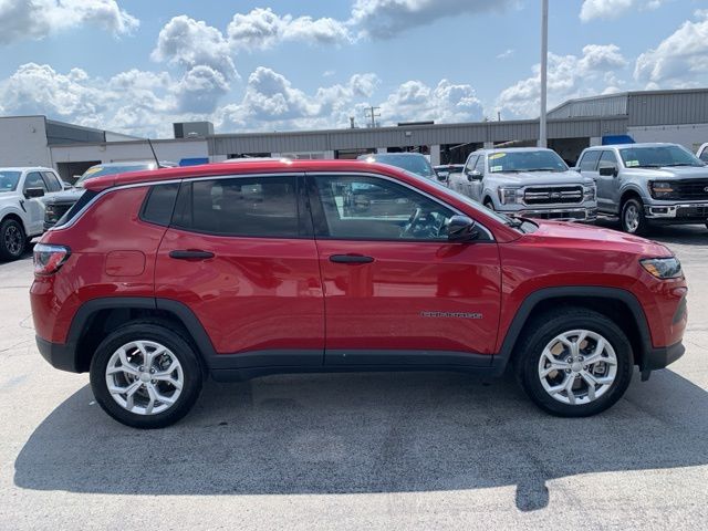 2024 Jeep Compass Sport photo 8