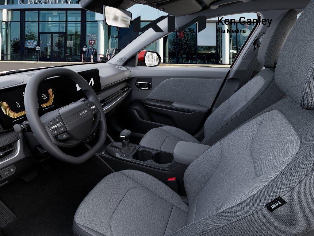 2025 Kia K4 LXS photo 15