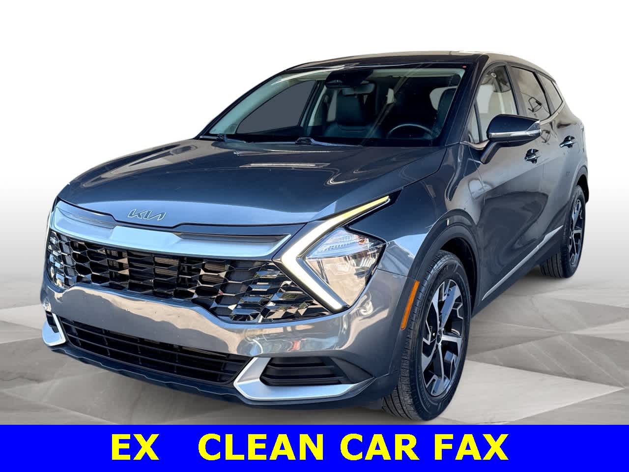 2023 Kia Sportage EX's photo