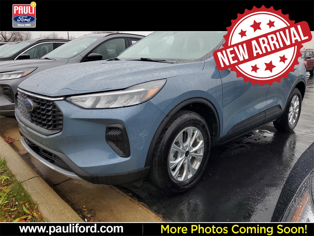 2023 Ford Escape Active photo 2