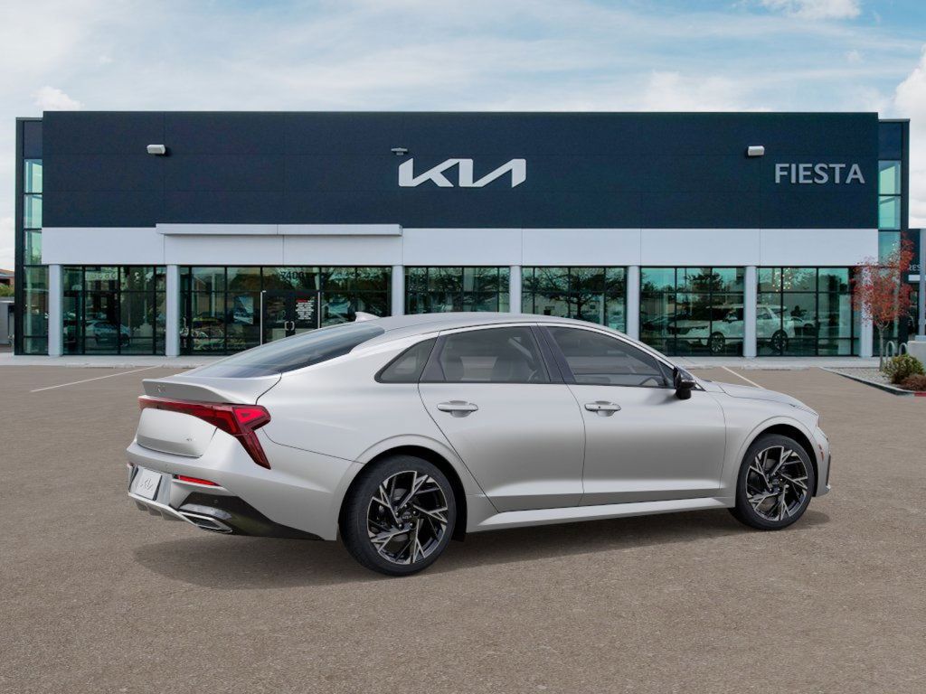 2026 Kia K5 GT-Line photo 6