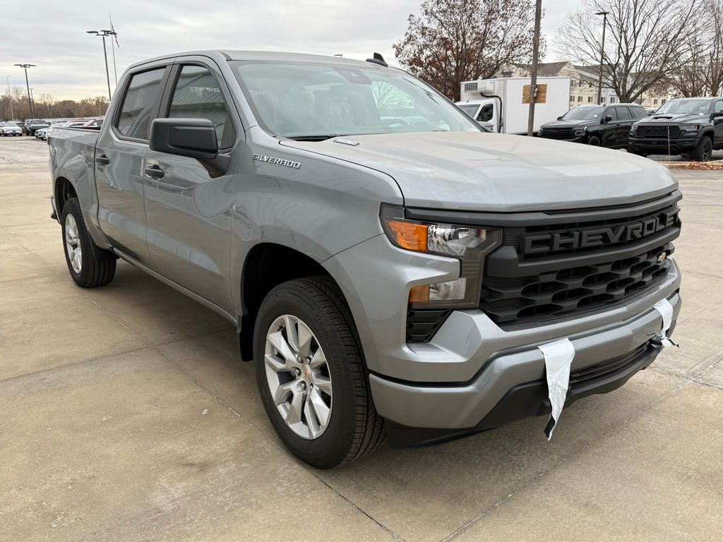 2026 Chevrolet Silverado 1500 Custom's photo