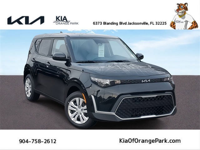 2025 Kia Soul LX photo 2