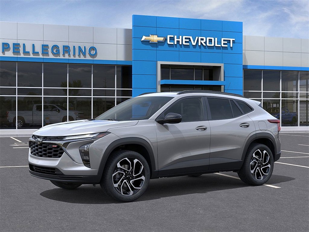 2025 Chevrolet Trax photo 2