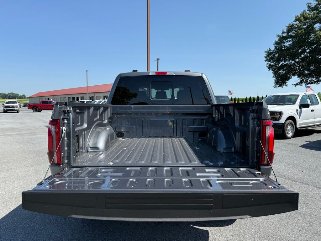 2025 Ford F-150 Lariat photo 33