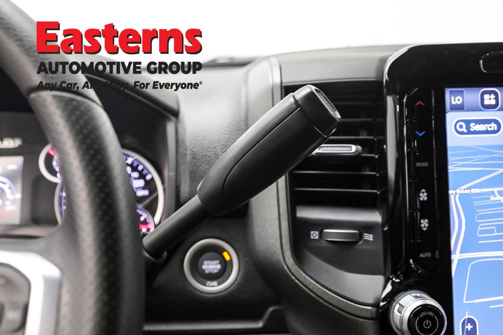 2025 Ram 2500 Tradesman photo 11