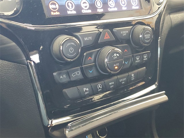 2019 Jeep Grand Cherokee Upland photo 18