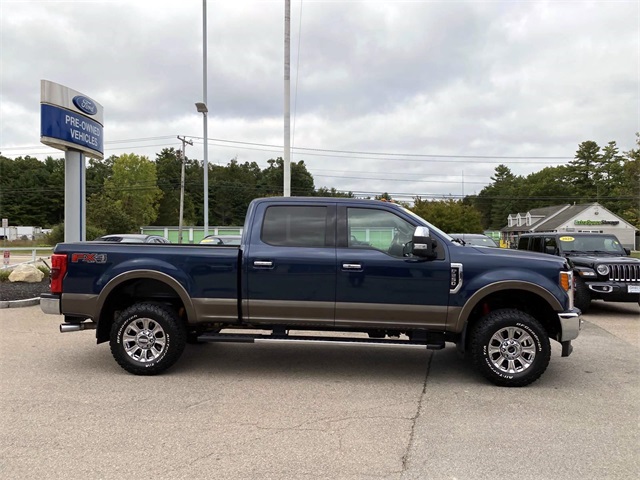 2017 Ford F-250 photo 2