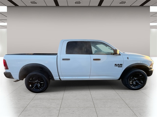 2024 Ram 1500 Classic Warlock photo 2