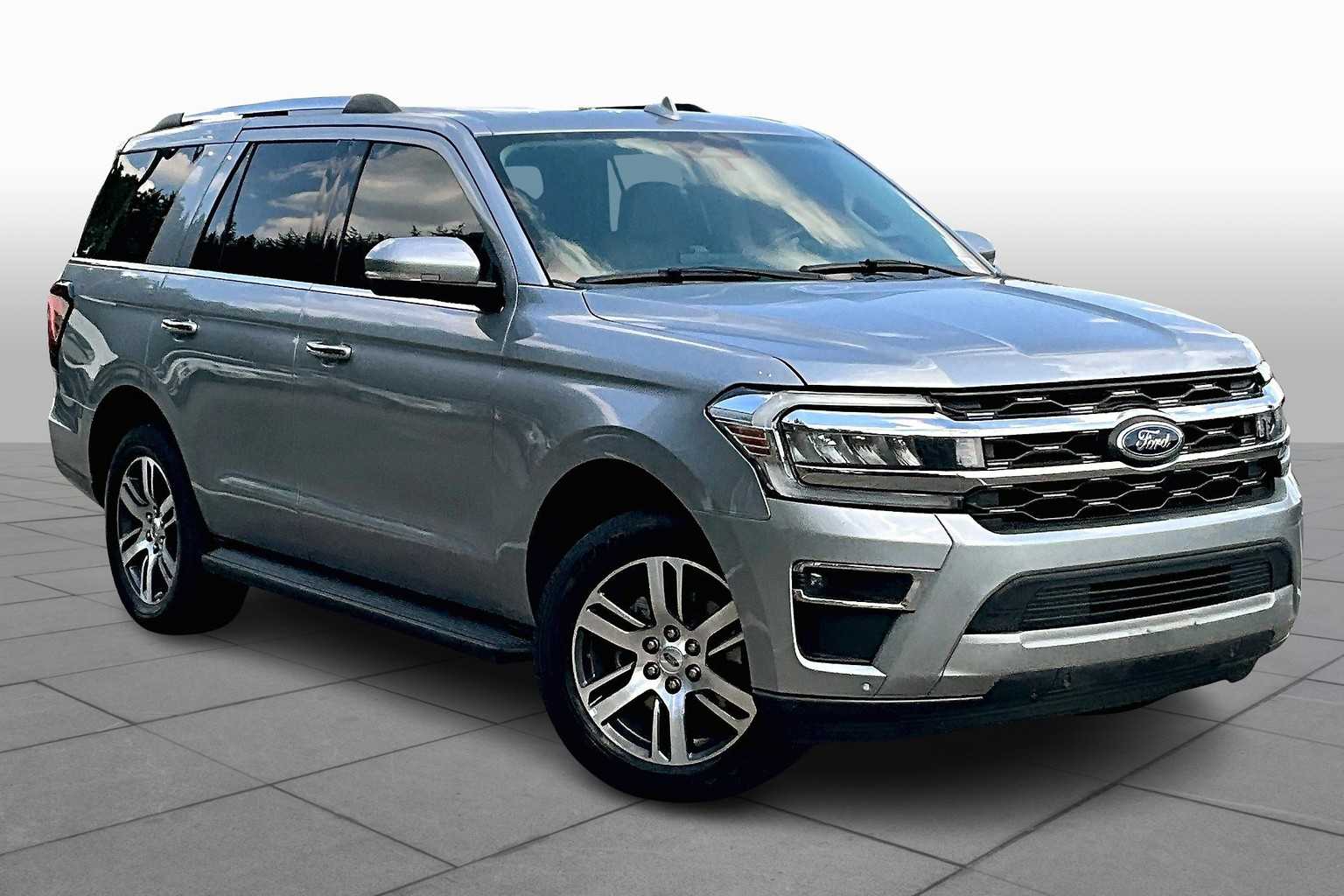 2024 Ford Expedition Limited photo 2