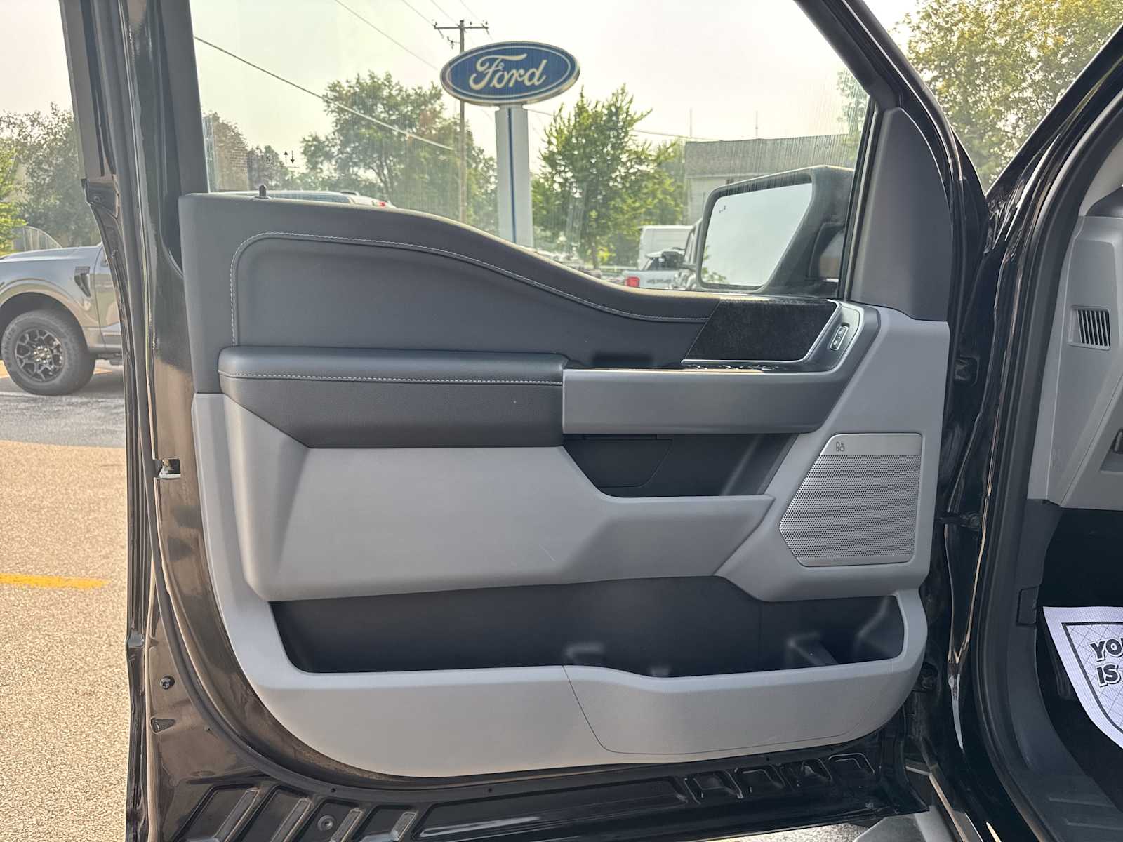 2022 Ford F-150 XLT photo 17