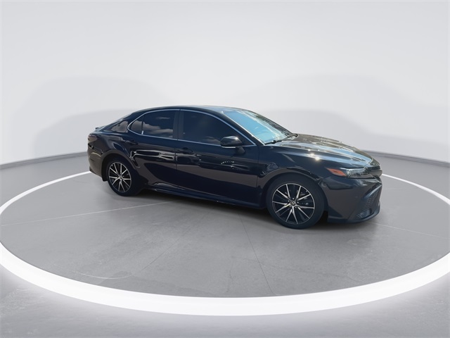 2023 Toyota Camry SE photo 2