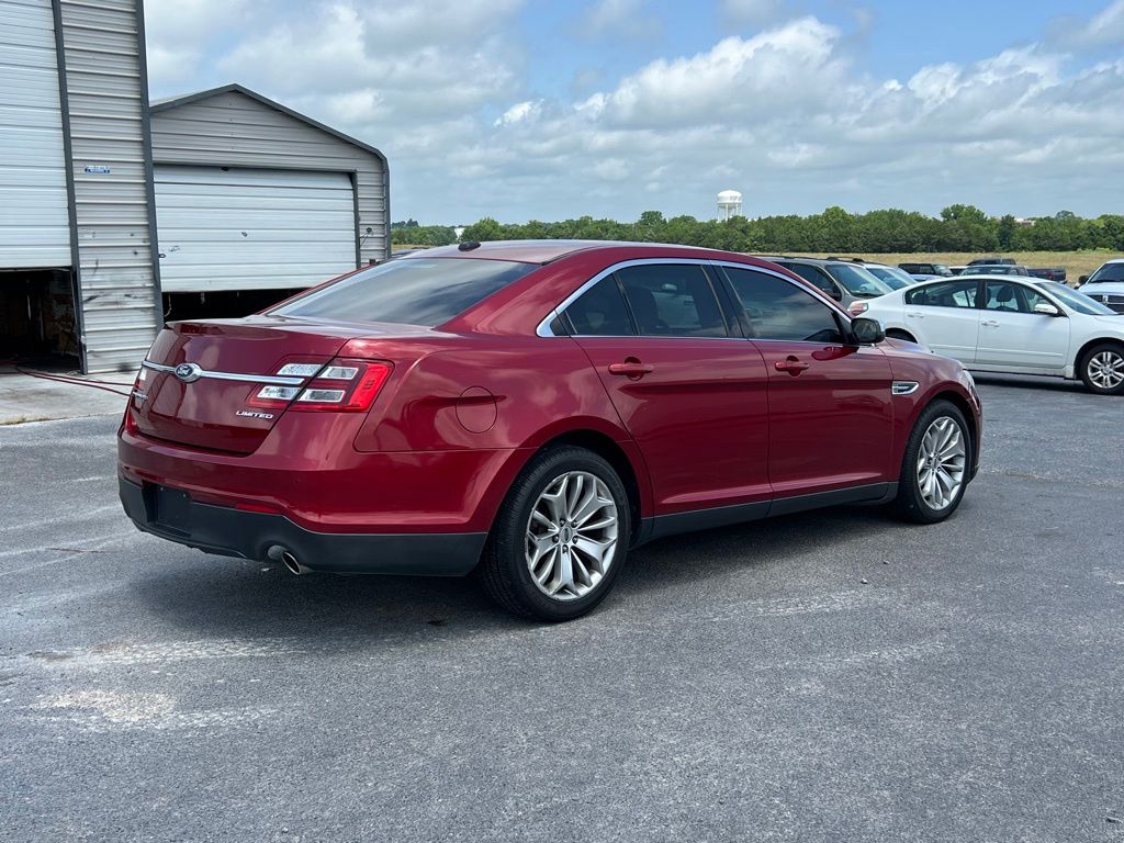 2017 Ford Taurus Limited photo 4