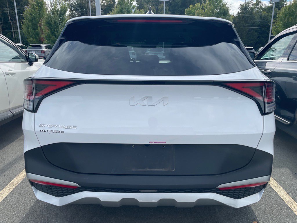 2024 Kia Sportage EX photo 3