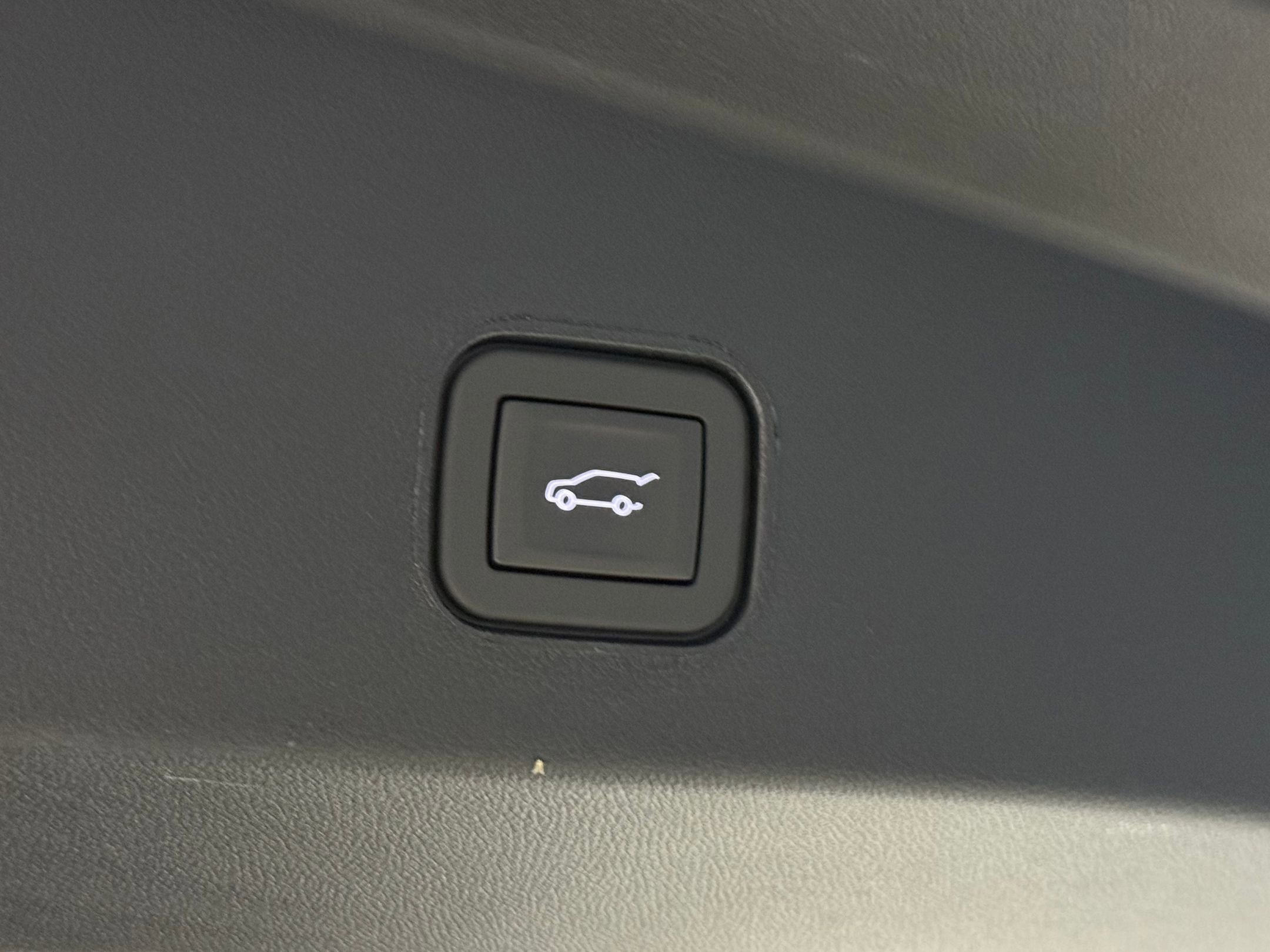 2026 Cadillac Lyriq Sport photo 41