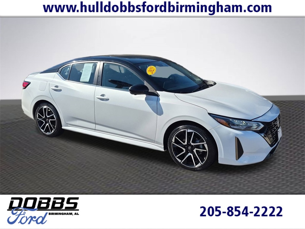 2025 Nissan Sentra SR's photo