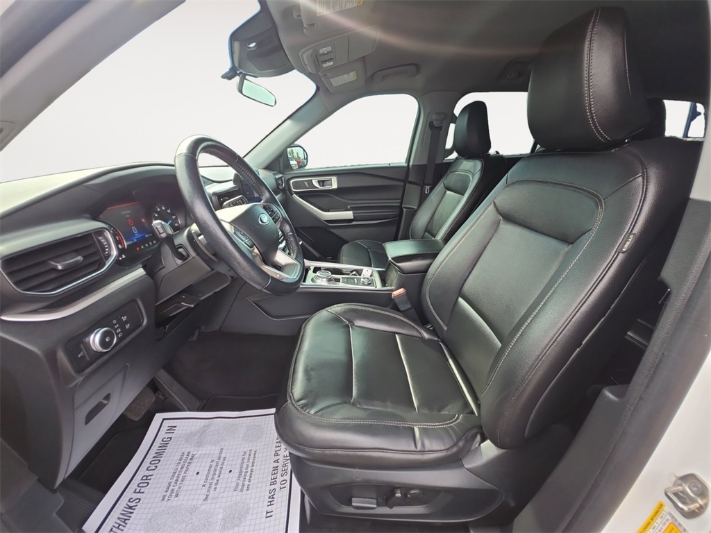 2020 Ford Explorer XLT photo 8