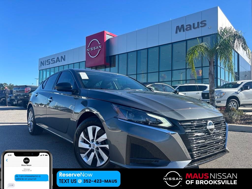 2025 Nissan Altima S's photo