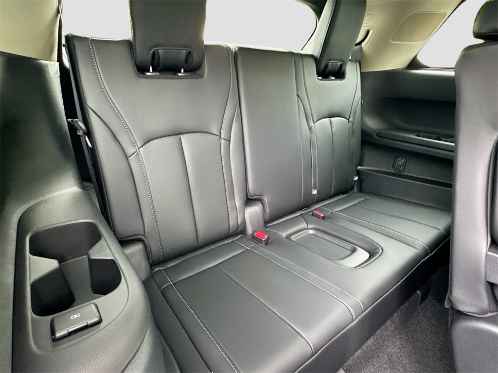 2026 Infiniti QX60 Luxe photo 29