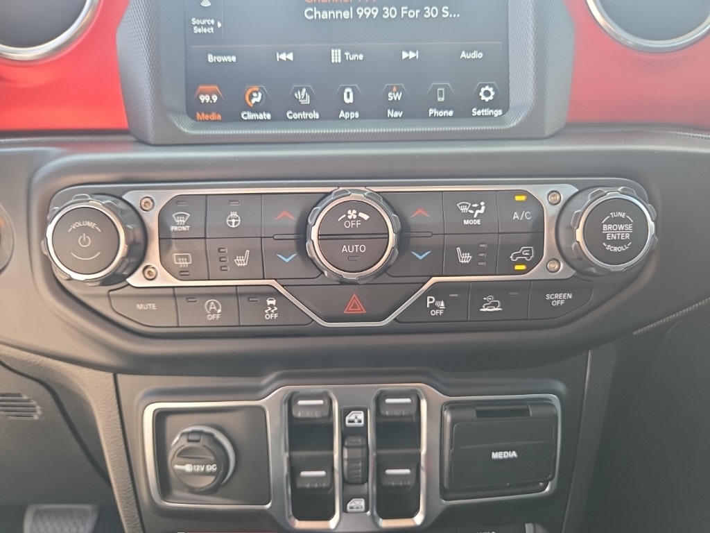 2020 Jeep Gladiator Rubicon photo 20