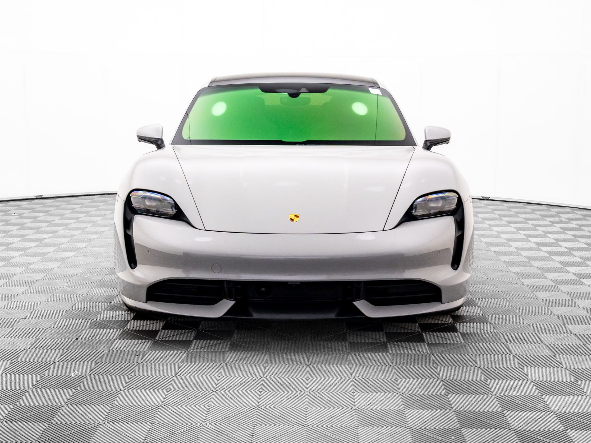 2021 Porsche Taycan Turbo photo 8