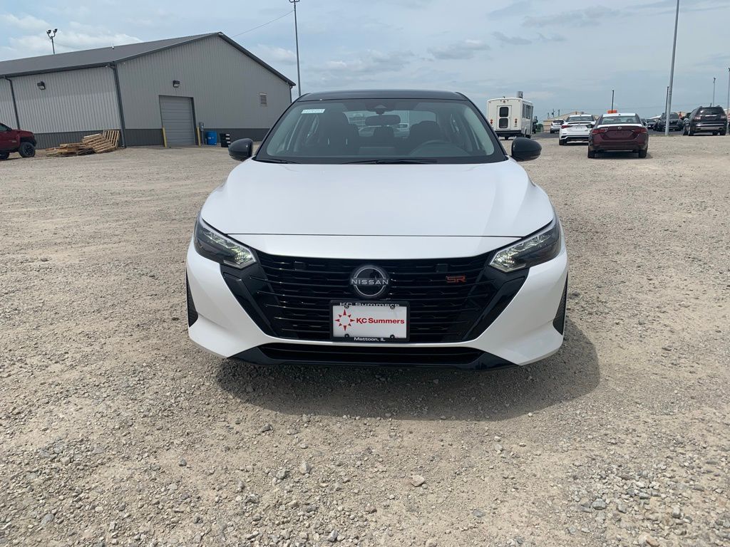 2025 Nissan Sentra SR photo 2