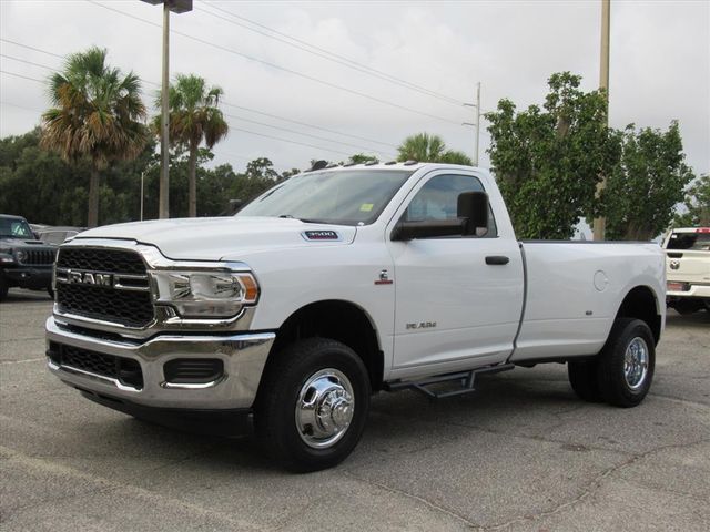 2022 Ram 3500 Tradesman photo 3
