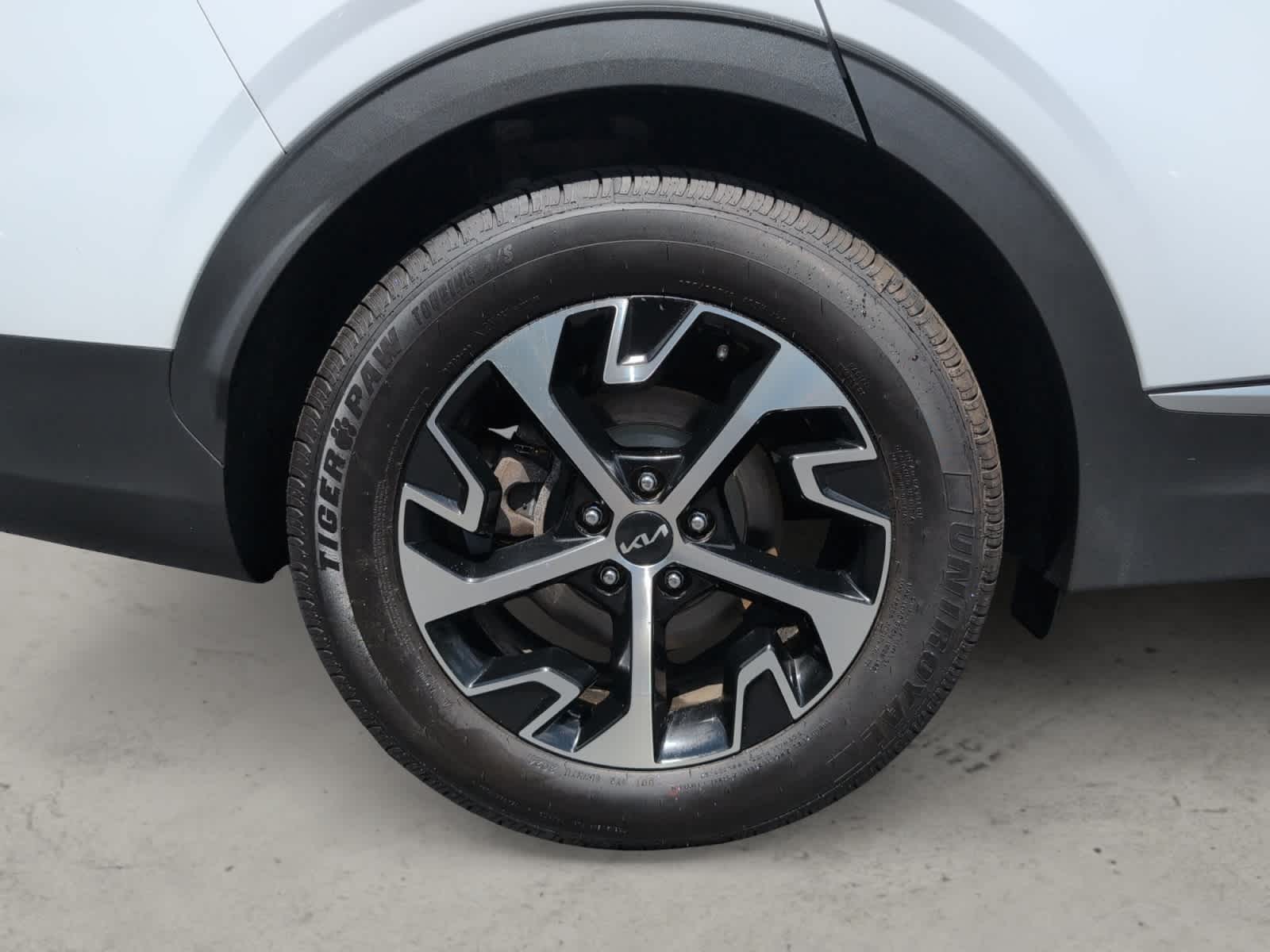 2023 Kia Sportage EX photo 8