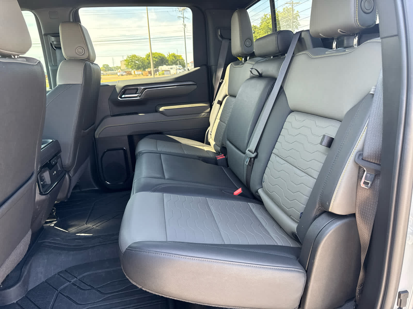 2024 Chevrolet Silverado 1500 ZR2 photo 25