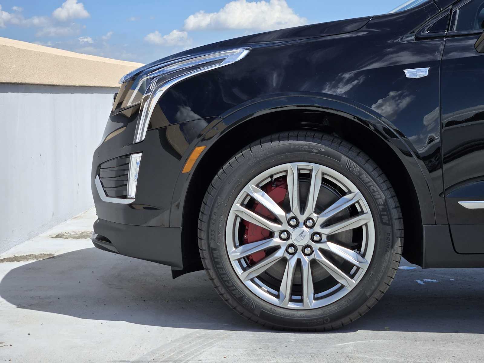 2025 Cadillac XT5 Sport photo 6