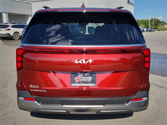 2026 Kia Carnival SX photo 2