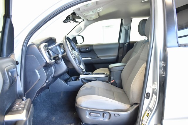 2023 Toyota Tacoma SR5 photo 16