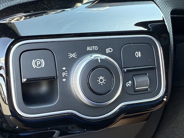 2025 Mercedes Benz CLA 250 photo 19