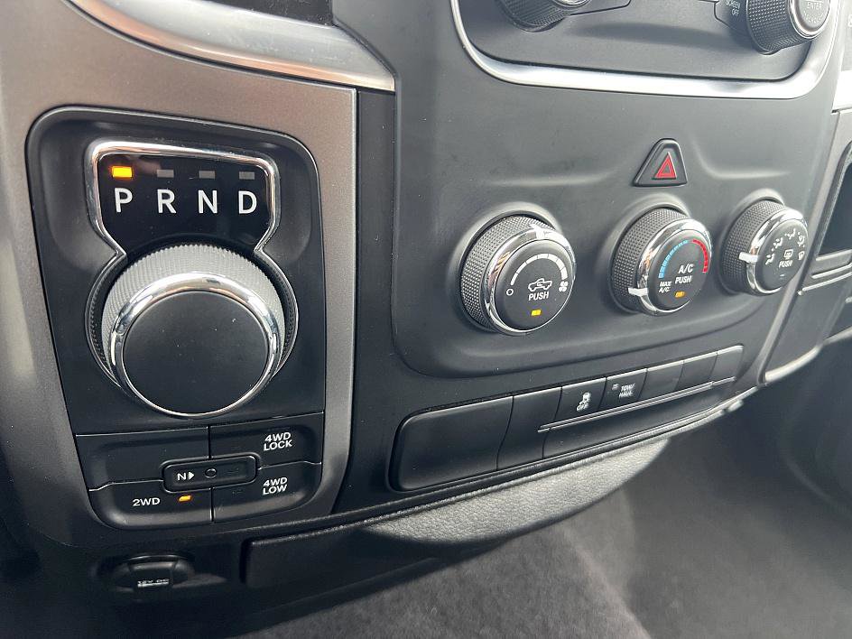 2024 Ram 1500 Classic SLT photo 22