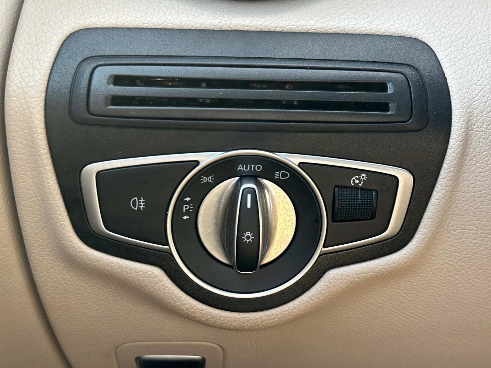 2022 Mercedes Benz GLC 300 4MATIC photo 20