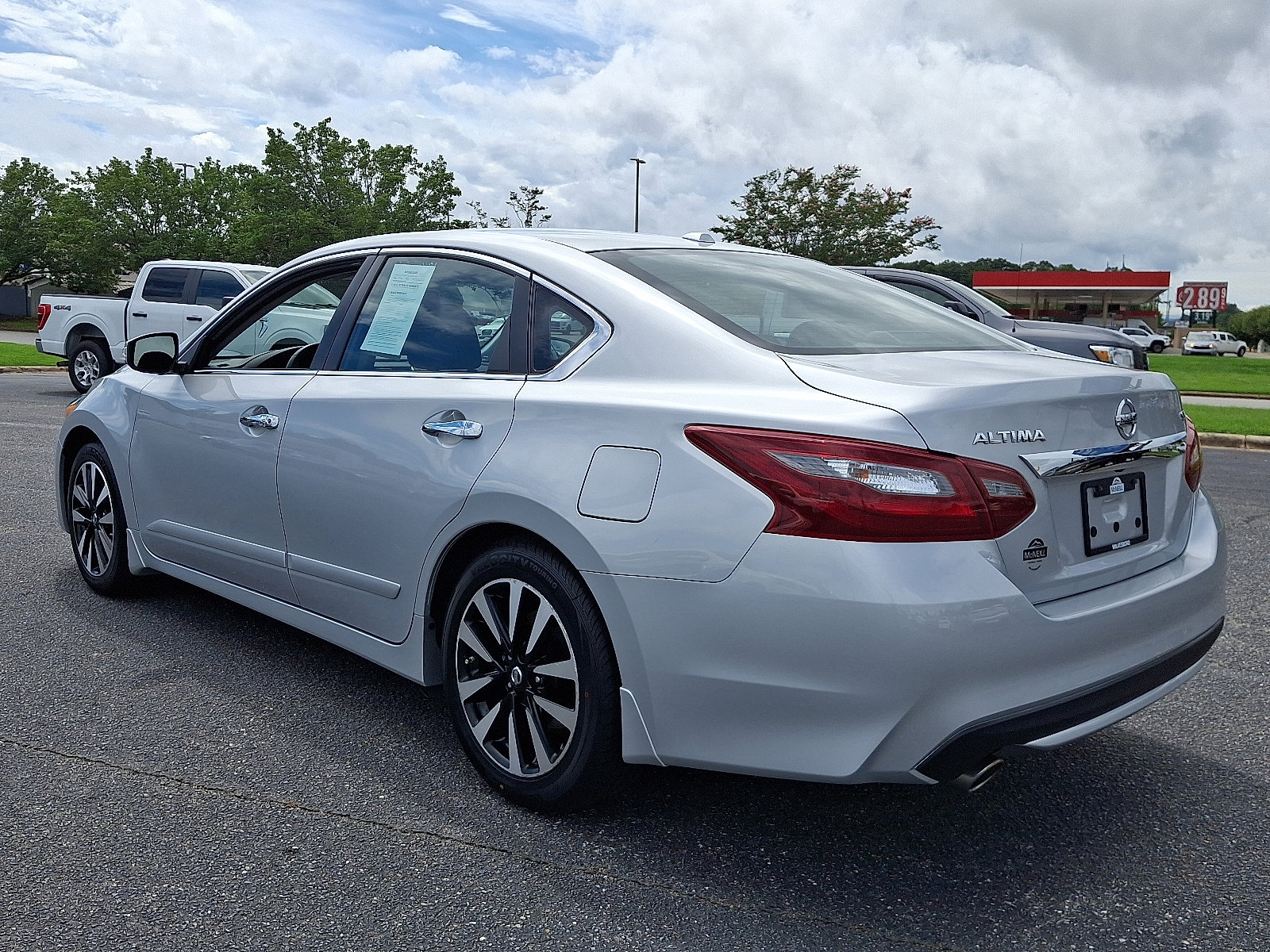 2018 Nissan Altima 2.5 SV photo 4