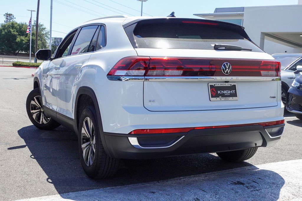 2025 Volkswagen Atlas Cross Sport SE photo 7