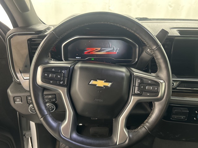 2024 Chevrolet Silverado 2500HD LT photo 9