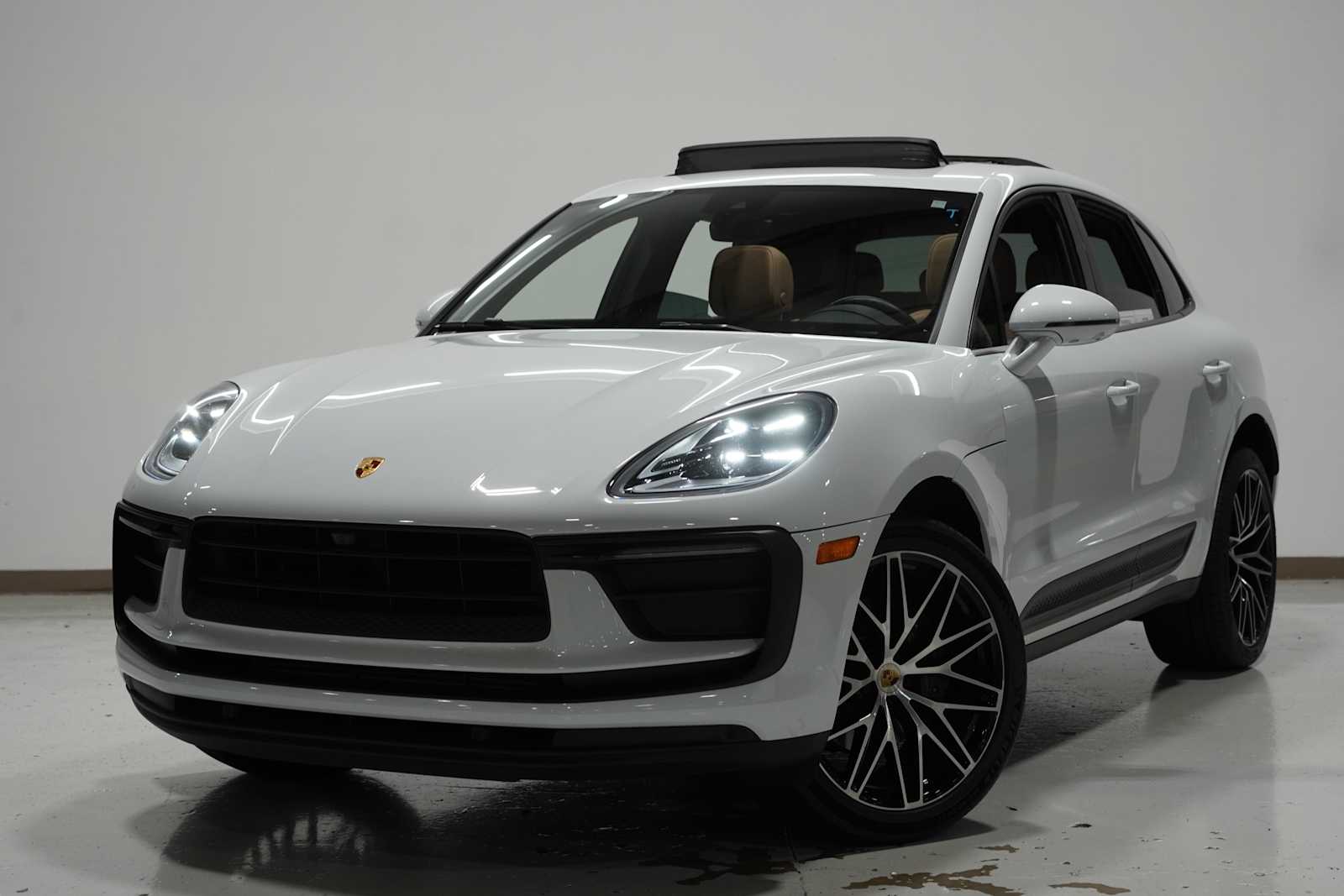 2022 Porsche Macan